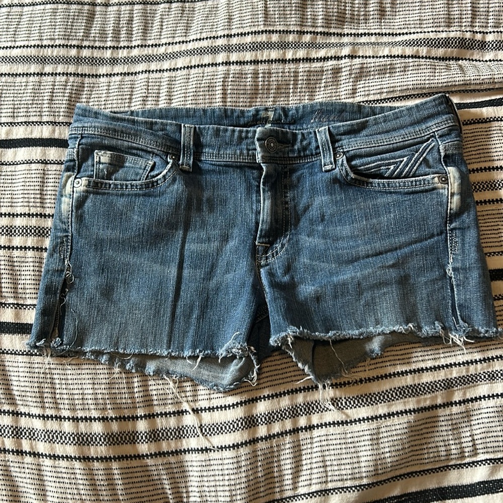 Women’s Jean shorts